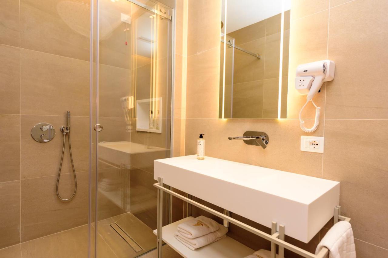 Navy Hotell 4*