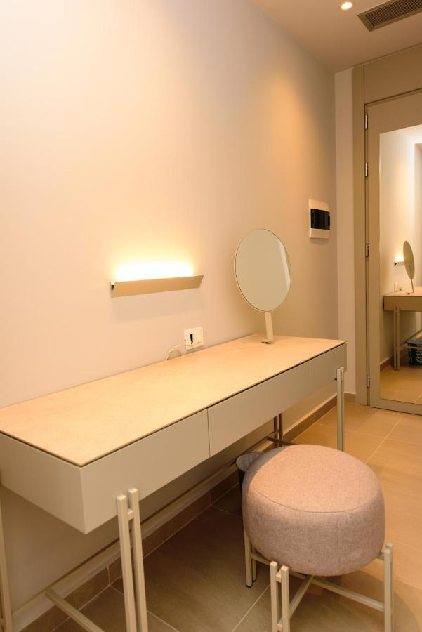 Hotel Navy 4*